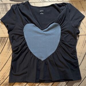 Anthropologie Maeve Heart Embellished V-Neck Tee (Medium)